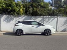 https://riyasewana.com/uploads/nissan-leaf-tekna-27071924101.jpg