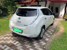 https://riyasewana.com/uploads/nissan-leaf-zaa-azeo-2014-2719284512854.jpg