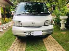 Nissan Lion Face 2002 Van