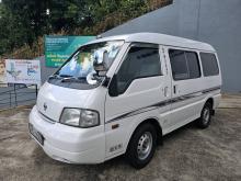Nissan Lion Face 2007 Van