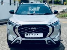 Nissan Magnite TEKNA PLUS EZ-SHIFT 2025 SUV