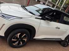 Nissan Magnite TEKNA PLUS 2025 SUV