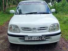 Nissan March 2000 Car