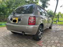 Nissan March 2000 Car
