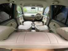https://riyasewana.com/uploads/nissan-march-ak12-2006-178174812384.jpg