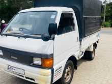 Nissan Mazda 2002 Lorry