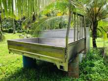 Nissan Mazda Townace Truck   Sudu Yakada Bead 2005 Lorry