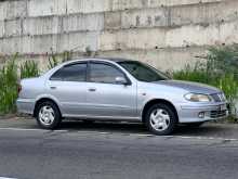 Nissan N16 2001 Car