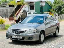 Nissan N16 2011 Car