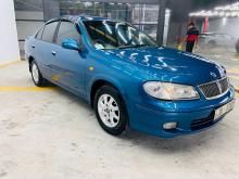 Nissan N16 Limited 2000 Car