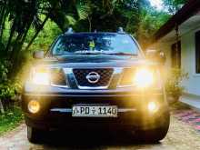 https://riyasewana.com/uploads/nissan-navara-aventura-1513145322063.jpg