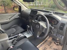 https://riyasewana.com/uploads/nissan-navara-aventura-178014017715.jpg