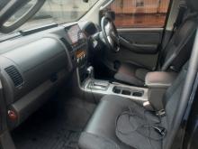 https://riyasewana.com/uploads/nissan-navara-aventura-26322017054.jpg