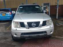 https://riyasewana.com/uploads/nissan-navara-aventura-41827534572.jpg