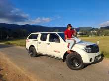 https://riyasewana.com/uploads/nissan-navara-frontier-2010-2113352312954.jpg