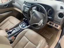 https://riyasewana.com/uploads/nissan-navara-np300-3102211912.jpg