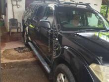 https://riyasewana.com/uploads/nissan-navara-uk-20132430485375.jpg
