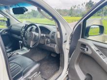 https://riyasewana.com/uploads/nissan-navara-uk-213251317965.jpg