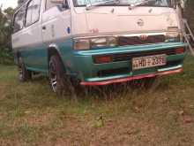 Nissan Caravan QD 32 1999 Van