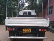 https://riyasewana.com/uploads/nissan-nisan-venat-1996-1820111712404.jpg
