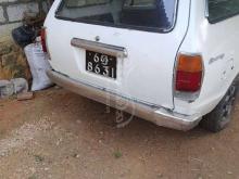 Nissan Nissan 1976 Car