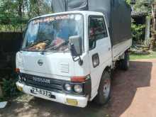 Nissan Nissan 1989 Lorry