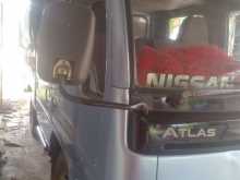 https://riyasewana.com/uploads/nissan-nissan-171849194182.jpg