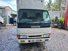 Nissan Nissan 1999 Lorry