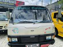 Nissan Caravan 1986 Van