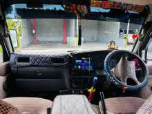 https://riyasewana.com/uploads/nissan-nissan-caravan-1810290215.jpg