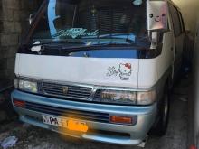 Nissan Caravan 2001 Van