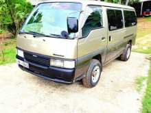 Nissan Caravan 1998 Van