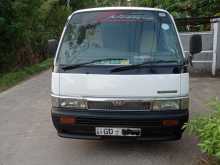 Nissan Caravan Long Model VRGE 24 2000 Van