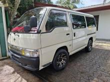 Nissan Caravan Van 1991 Van