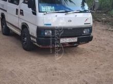 Nissan Caravan 1995 Van