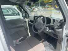 https://riyasewana.com/uploads/nissan-nissan-cliper-2024-1212123712933.jpg