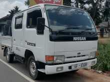 Nissan Crew Cab 1996 Crew Cab