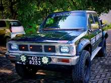 Nissan D21 720 1985 Pickup