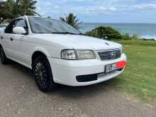 Nissan FB15 EX Saloon 2002 Car