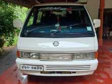 Nissan Largo 1992 Van