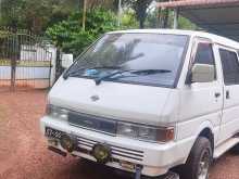 Nissan Largo 1990 Van