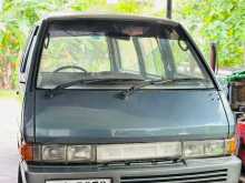 Nissan Largo 1995 Van