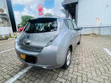 https://riyasewana.com/uploads/nissan-nissan-leaf-1811570317855.jpg
