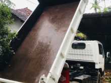 https://riyasewana.com/uploads/nissan-nissan-tipper-1996-2719443112512.jpg