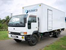 Nissan UD 20 FEET 2001 Lorry