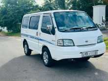 Nissan Vanette 2000 Van