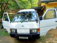 Nissan VUJC22 1993 Van