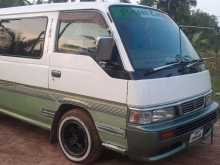 Nissan NissancaRAVAN 1986 Van