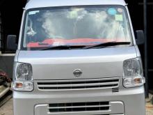 Nissan NV 100 2015 Van