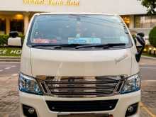 Nissan Caravan 2015 Van